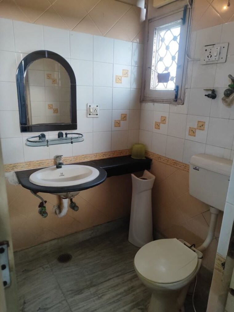 Team Area, rwa-apartments-sector-41 3 Bedroom 2100 Sq.Ft. Independent House In Sector 41 Noida 9807590