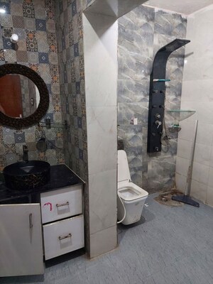 Bathroom in 3.5 BHK Independent House at RWA Apartments Sector 40, Sector 40 – for Rent