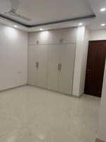 3.5 BHK + Pooja Room 2100 Sq.Ft. Independent House in RWA Apartments Sector 40