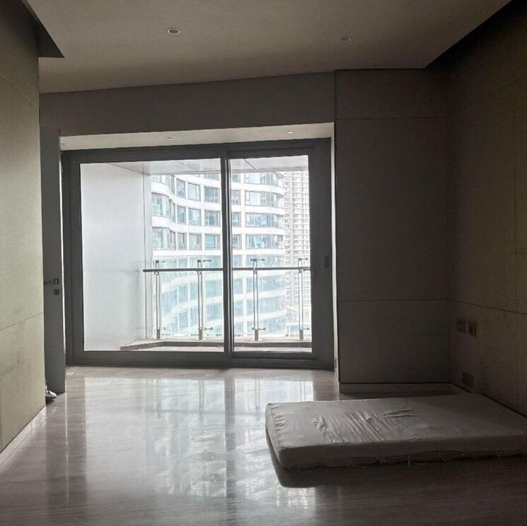 Room, lodha-the-world-towers-world-one-tier-2 3 Bedroom 2500 Sq.Ft. Apartment In Empire Mill Mumbai 9807606