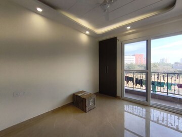 Room in 3 BHK Builder Floor at Chattarpur – for Sale