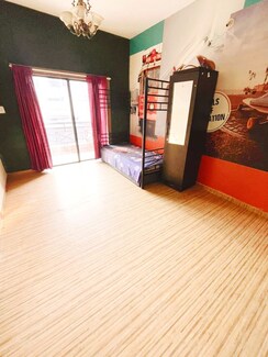 2 BHK + Servant Room Apartment For Rent in Sanjay Park