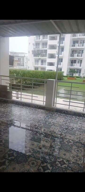 Balcony in 2 BHK Apartment at Ansal Sushant Golf city, Sushant Golf City – for Sale