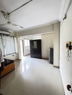 1 RkApartment For Rent in Goel Ganga Orchard