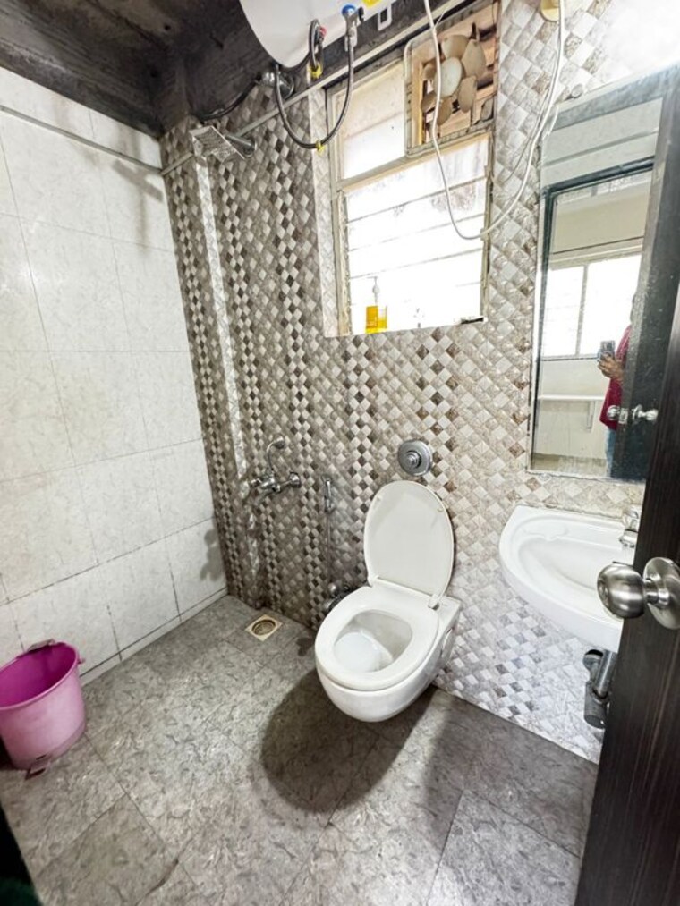 Bathroom, goel-ganga-orchard 1 RK 380 Sq.Ft. Apartment In Mundhwa Road Pune 9585973