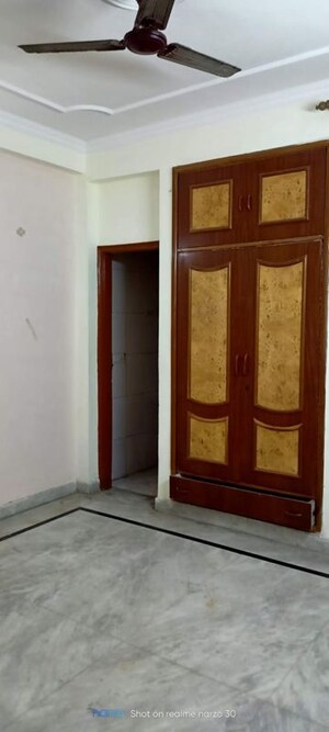 1.5 BHK Independent House For Rent in RWA Apartments Sector 39, Sector 39