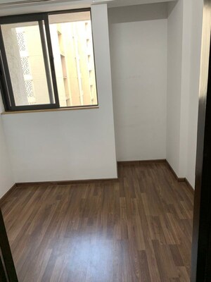 Room in 1.5 BHK Apartment at Lodha Palava City, Dombivli East – for Rent
