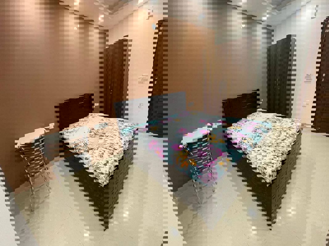 1 RkApartment For Rent in Saket