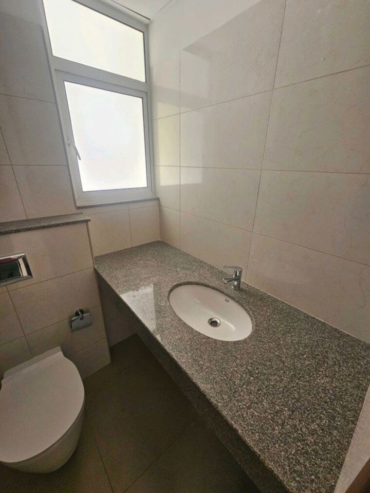 Bathroom, godrej-woods 3 Bedroom 1545 Sq.Ft. Apartment In Sector 43 Noida 9807695