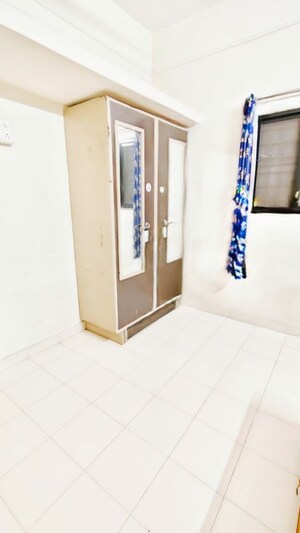 Room in 1 BHK Apartment at Wadgaon Sheri – for Rent