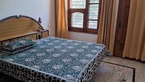 1 RK Builder Floor For Rent in Sector 68