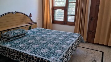 1 RK Builder Floor For Rent in Sector 68