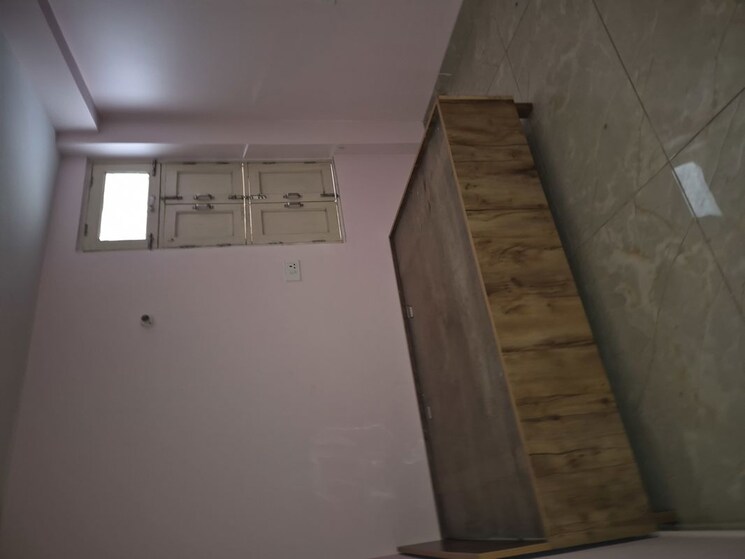 Kitchen, mayur vihar 1.5 Bedroom 410 Sq.Ft. Builder Floor In Mayur Vihar Delhi 9807736