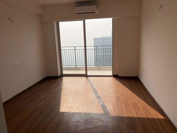 Room in 3 BHK Apartment at Godrej Woods, Sector 43 – for Sale