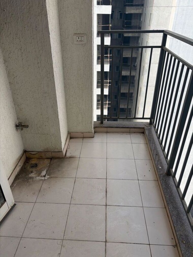 Balcony, godrej-woods 3 Bedroom 2088 Sq.Ft. Apartment In Sector 43 Noida 9807757