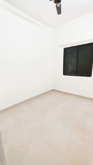 Room in 2 BHK Apartment at Wadgaon Sheri – for Rent