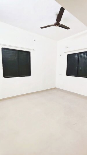 Room in 2 BHK Apartment at Wadgaon Sheri – for Rent