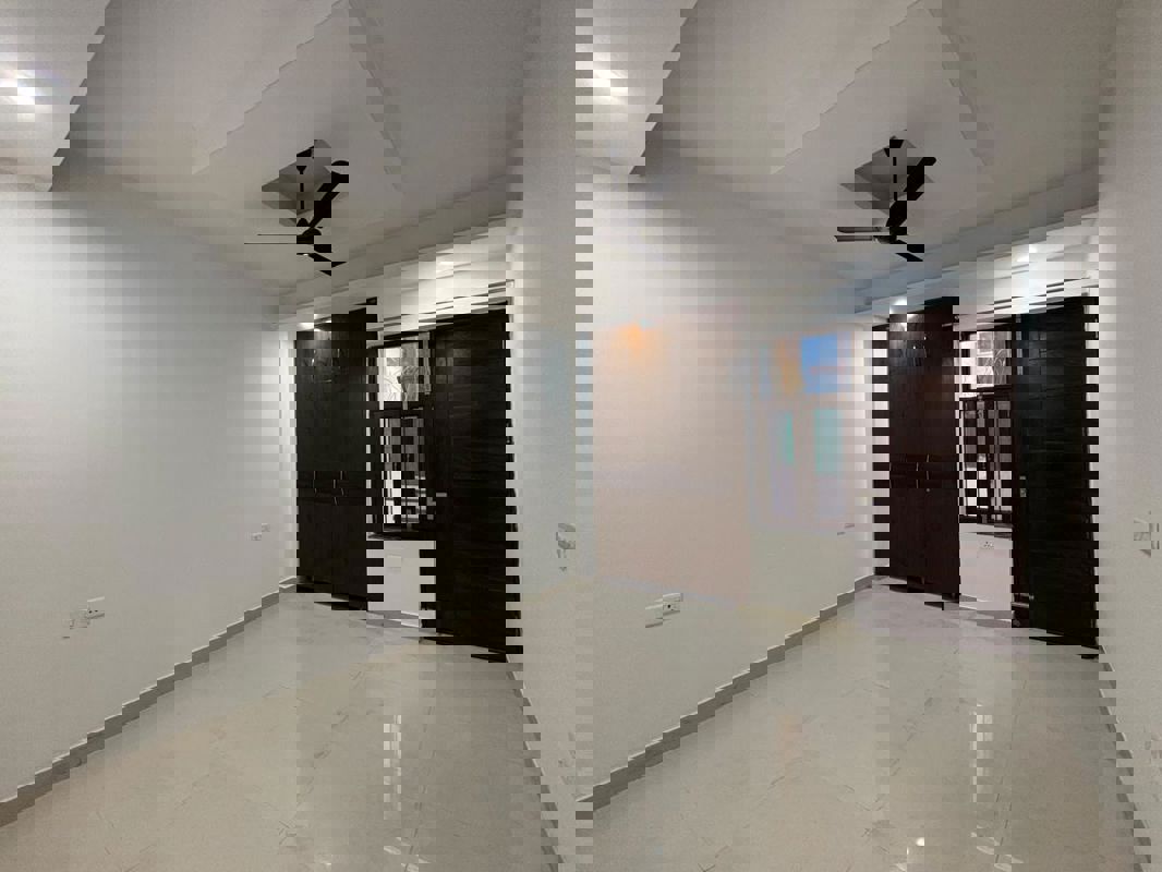 3 BHK Builder Floor For Rent in Sector 52