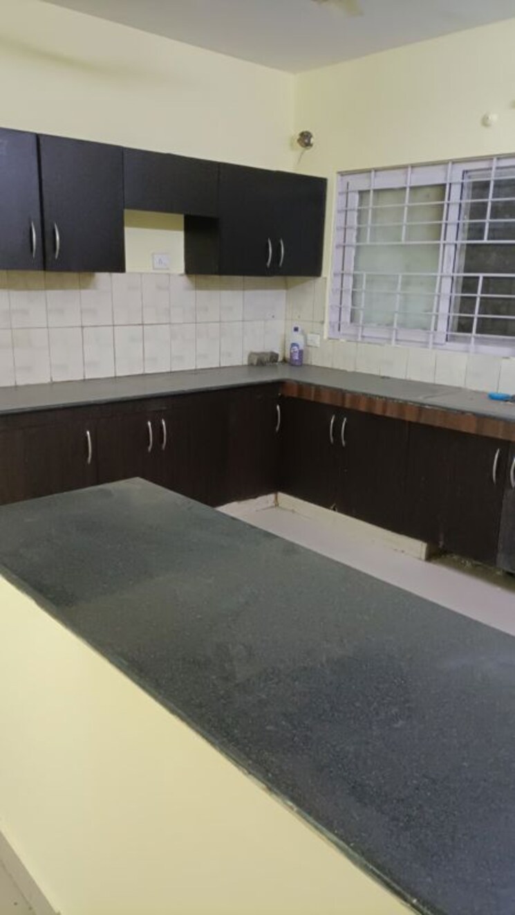 Kitchen, gomti nagar 3 Bedroom 1600 Sq.Ft. Apartment In Gomti Nagar Lucknow 9807798