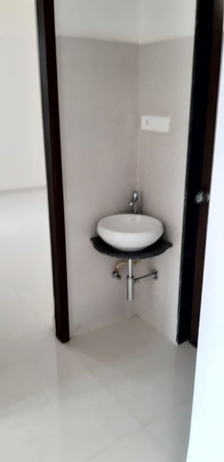 Bathroom, suyog-space 2 Bedroom 787 Sq.Ft. Apartment In Wakad Pune 9807800