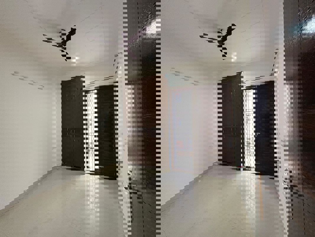 3 BHK Builder Floor For Rent in South City 1