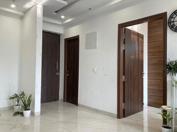 Building Lobby in 3 BHK Builder Floor at Gomti Nagar – for Rent