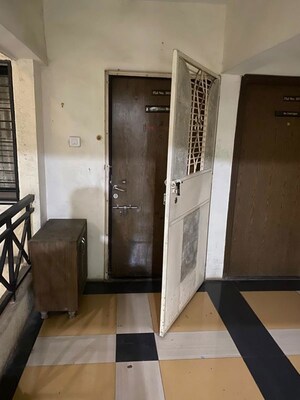Furnished Amenities in 2 BHK Apartment at Gera Foliage, Viman Nagar – for Rent