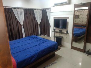 Bedroom in 3 BHK Apartment at Kumar Kruti, Kalyani Nagar – for Rent
