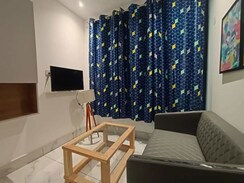 1 BHK Builder Floor For Rent in Sector 30