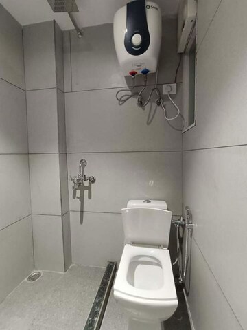 Bathroom in 1 BHK Builder Floor at Sector 30 – for Rent