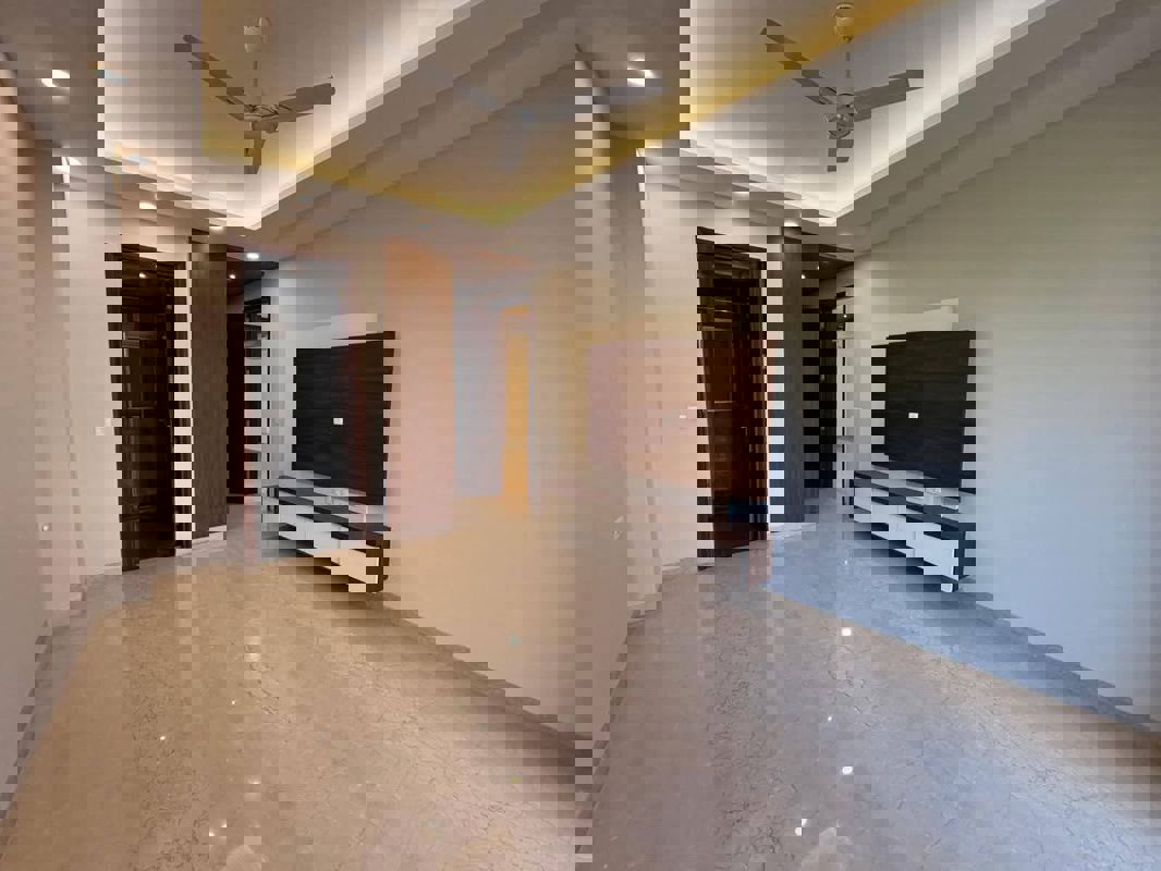 2 BHK + Pooja Room Apartment For Rent in Unitech Infospace