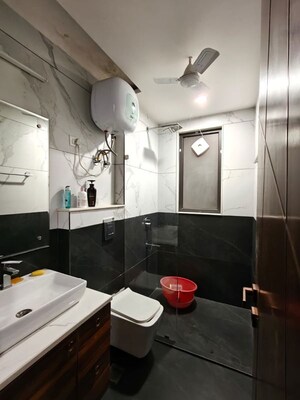 Master Bedroom in 1 BHK Builder Floor at Sector 40 – for Rent