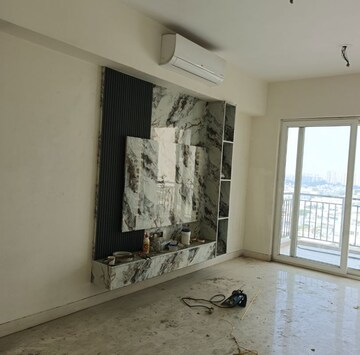 Room in 3 BHK Apartment at Puri Aanandvilas, Sector 81 – for Rent