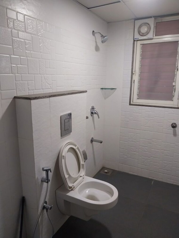 Bathroom, lajmoh-apartment 2 Bedroom 1826 Sq.Ft. Apartment In Baner Pune 9807951