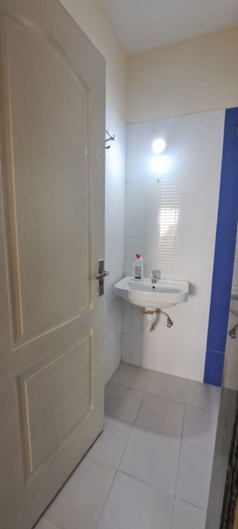 Bathroom, sree-mangal-aishwaryam-greens-phase-ii 3 Bedroom 1300 Sq.Ft. Apartment In Wakad Pune 9807958