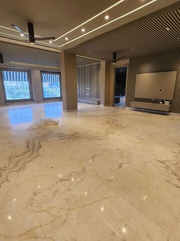 Room in 1 BHK Apartment at Suncity Trade Tower, Sector 21 – for Rent