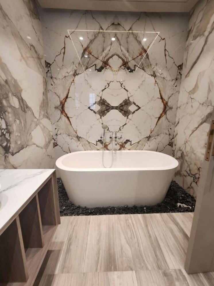 Bathroom, suncity-trade-tower 1 Bedroom 754 Sq.Ft. Apartment In Sector 21 Gurgaon 9807970