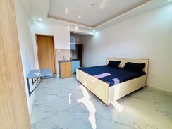 2.5 BHK + Extra Room Apartment For Sale in Signature Global Signum 93