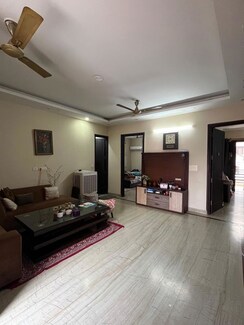 3 BHK + Extra Room Apartment For Sale in Signature Global City