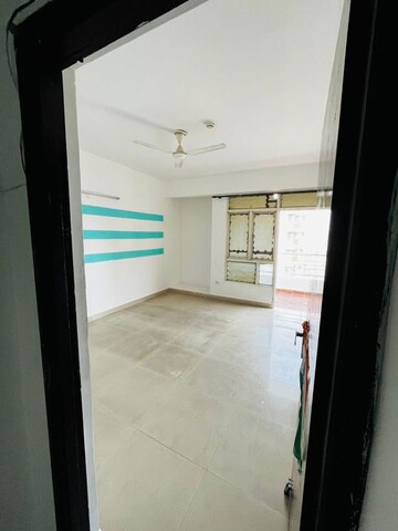 Room in 2 BHK Apartment at Ashoka NCR Green Extension, Sector 1 Greater Noida – for Sale