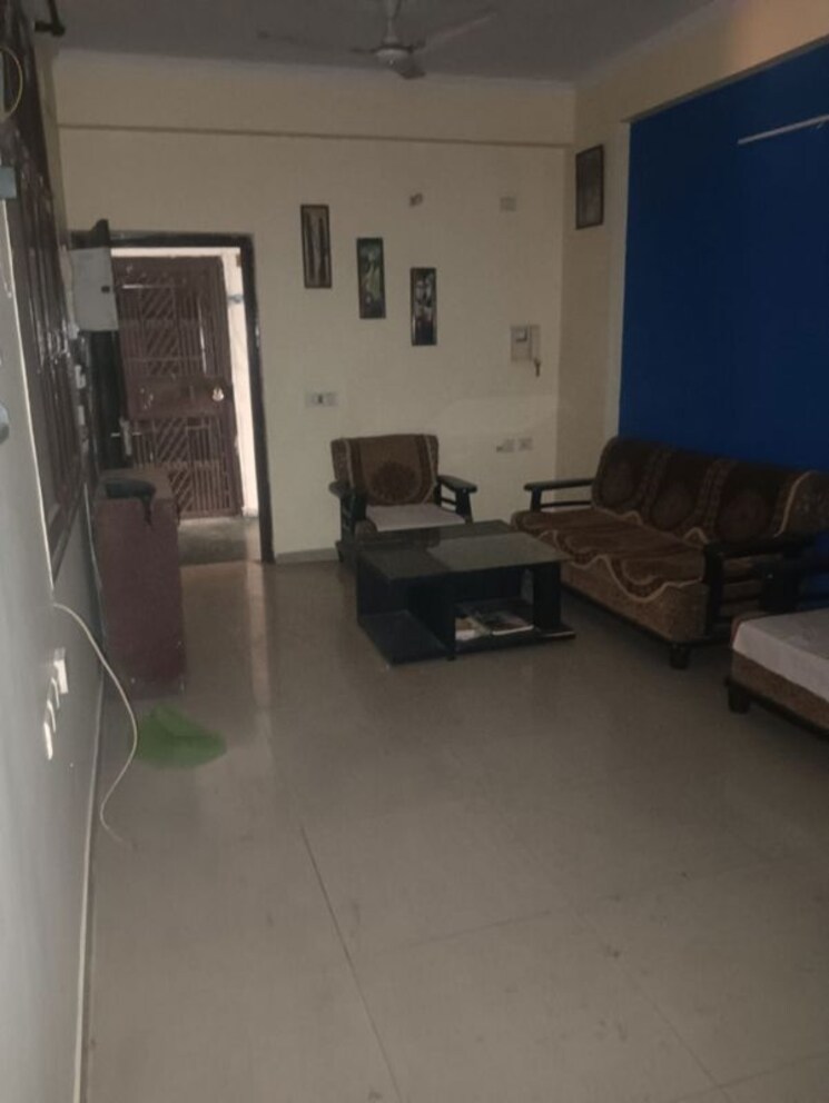 Living Room, meenal-balmukund-residency 3 Bedroom 1500 Sq.Ft. Apartment In Raj Nagar Extension Ghaziabad 9808006