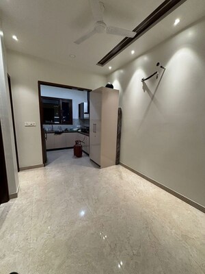 Room in 3 BHK Builder Floor at Motia Blue Ridge, Dhakoli – for Rent