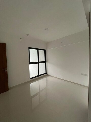 Room in 2 BHK Apartment at Majestique Signature Towers, Balewadi – for Rent