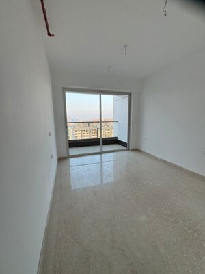 Room in 3 BHK Apartment at Courtyard by Narang Realty and The Wadhwa Group, Pokhran Road No Two – for Rent