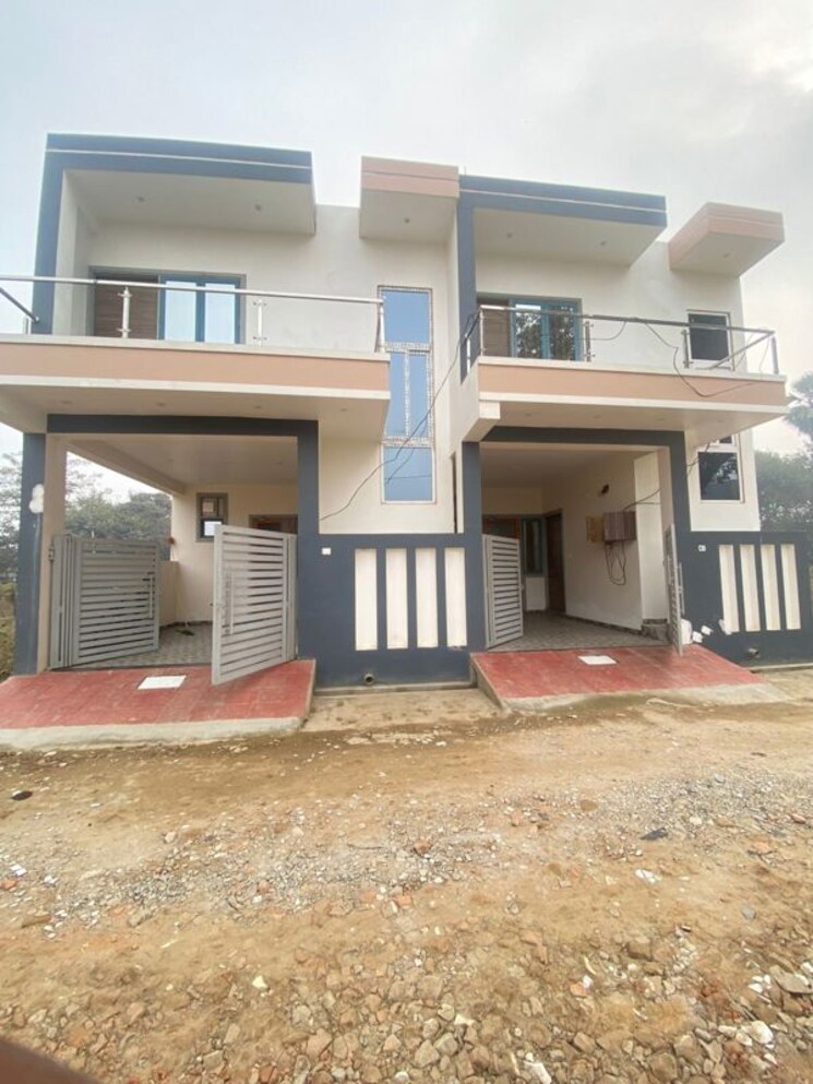 Living Room, arsha-madhav-greens 3 Bedroom 1607 Sq.Ft. Independent House In Gomti Nagar Lucknow 9808064