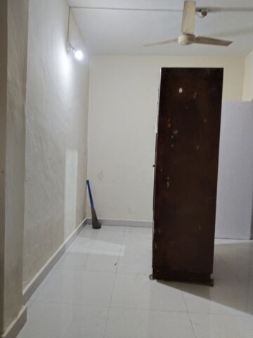 Room in 2.5 BHK Apartment at Purple Cloud 9, Nibm Annexe – for Rent