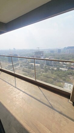 3.5 BHK Apartment For Sale in Mantra Mirari