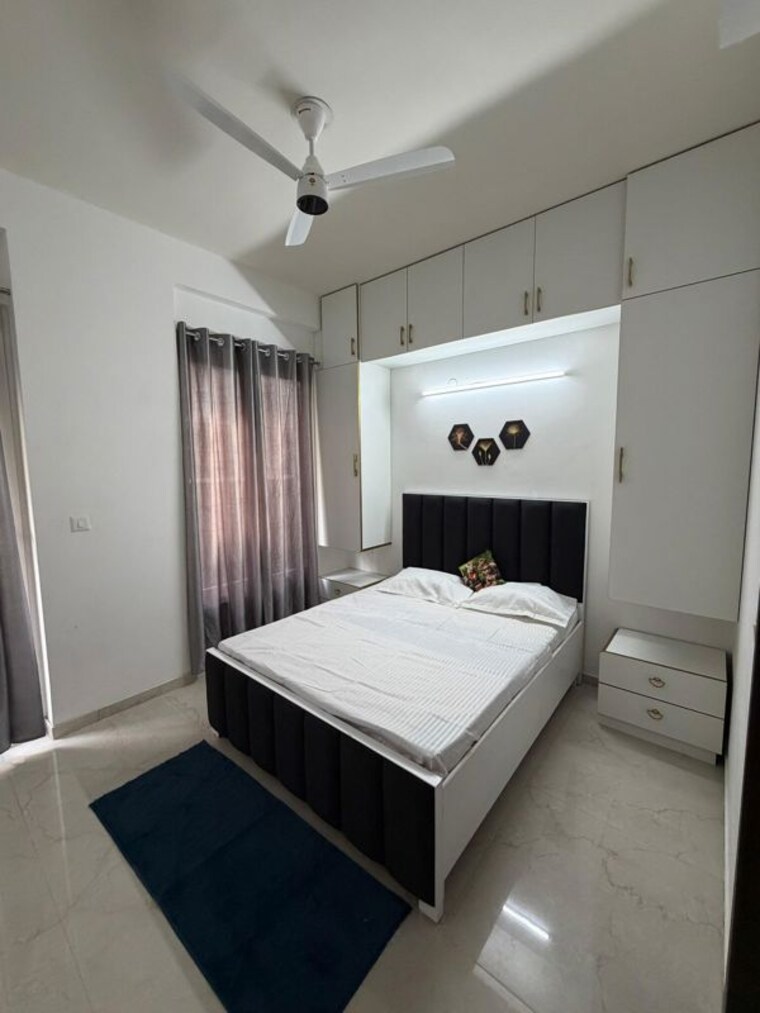 Bedroom, smart-world-orchard 3 Bedroom 1630 Sq.Ft. Apartment In Sector 61 Gurgaon 9800899