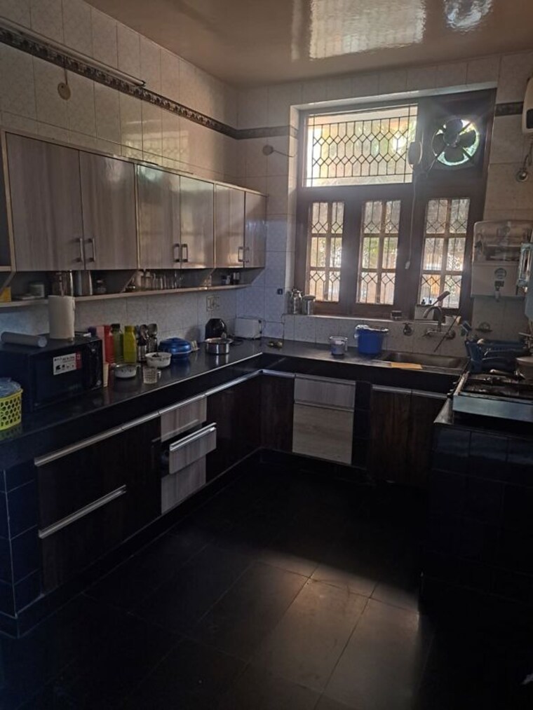 Kitchen, rwa-apartments-sector-41 6 Bedroom 180 Sq.Mt. Villa In Sector 41 Noida 9808112