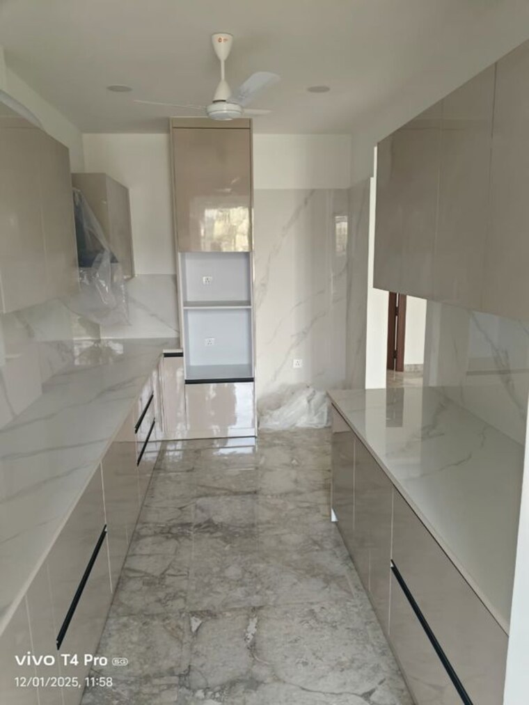 undefined, sector 46 6+ Bedroom 200 Sq.Ft. Villa In Sector 46 Noida 9808116